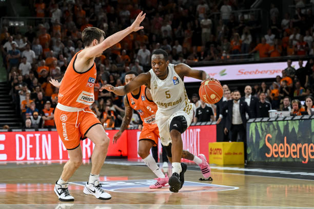 00米金牌 00米金牌