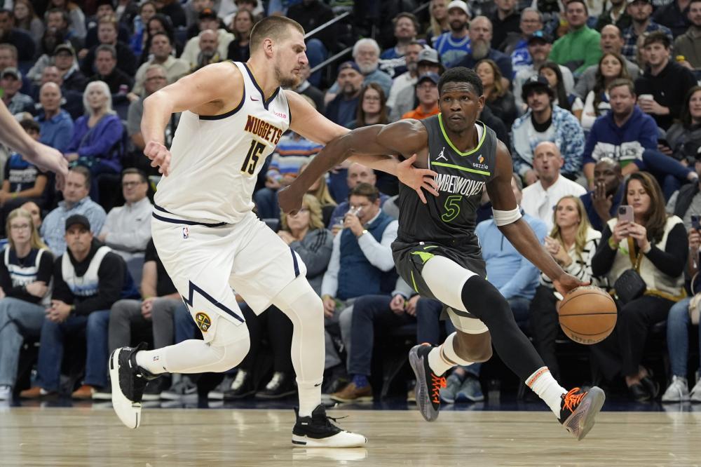 尤为突出 尤为突出