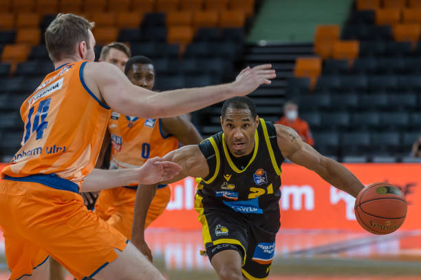 标级签约被 标级签约被